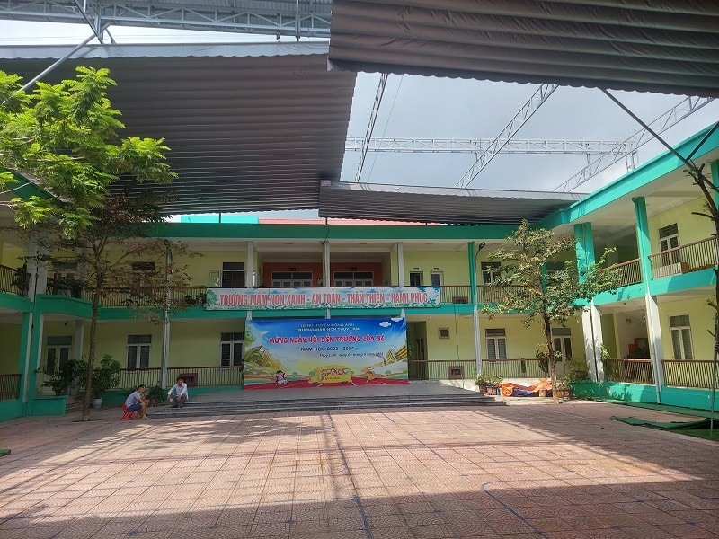 Công trình mái xếp sân trường tại Trường Mầm Non Thuỵ Lâm 5