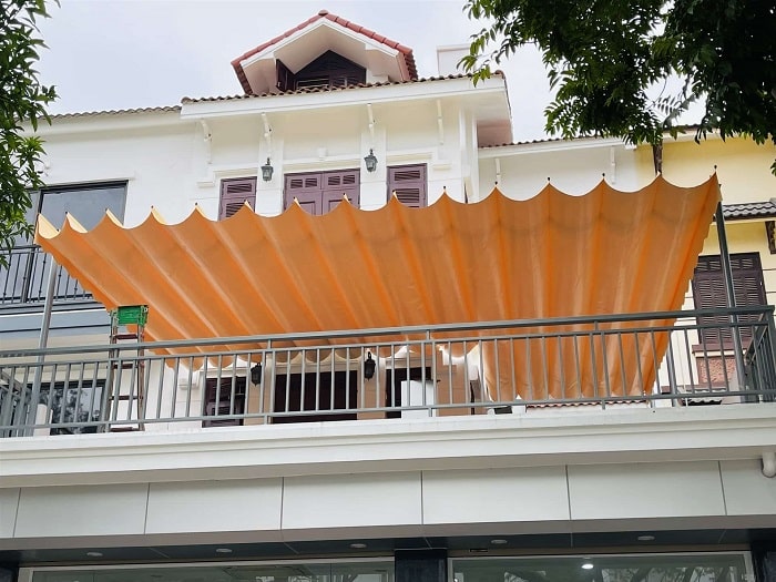 Hãy ưu tiên thu bạt lại khi trời có gió bão lớn