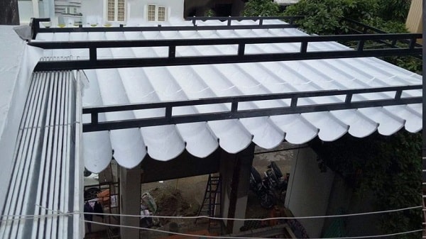 Mẫu mái che sân thượng linh hoạt khi lấy sáng