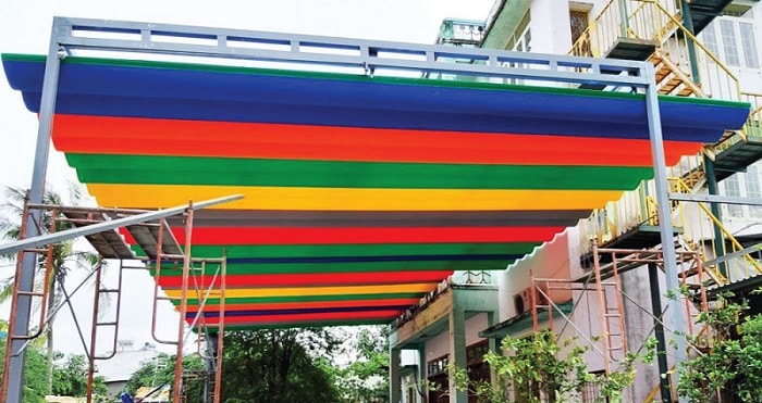 Ứng dụng bạt che nắng tự cuốn khi tổ chức sự kiện