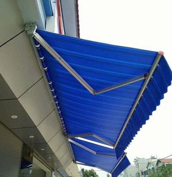 Mẫu mái hiên gấp gọn lắp đặt tại Đống Đa