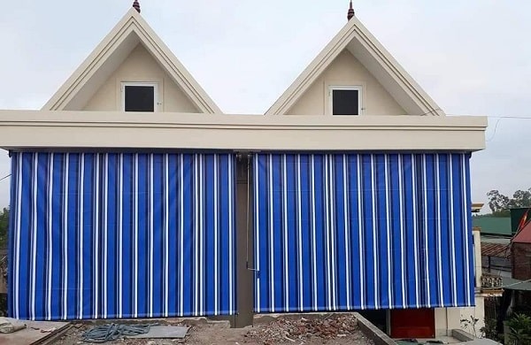 Mẫu mái thả tự cuốn lắp đặt tại Đống Đa