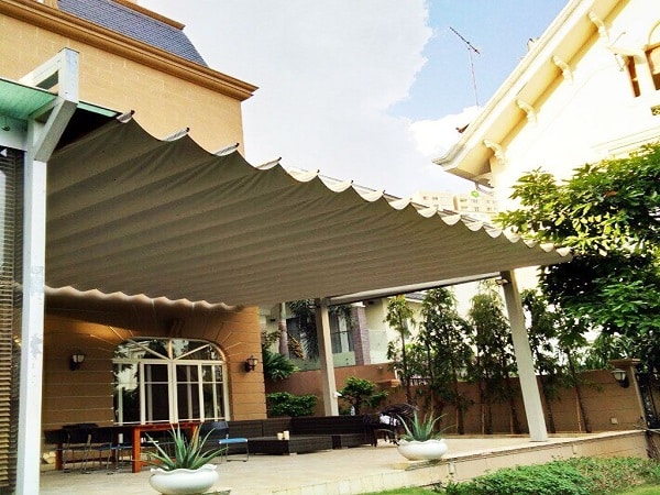 Vì sao bạn nên sử dụng bạt mái xếp tại Quốc Oai